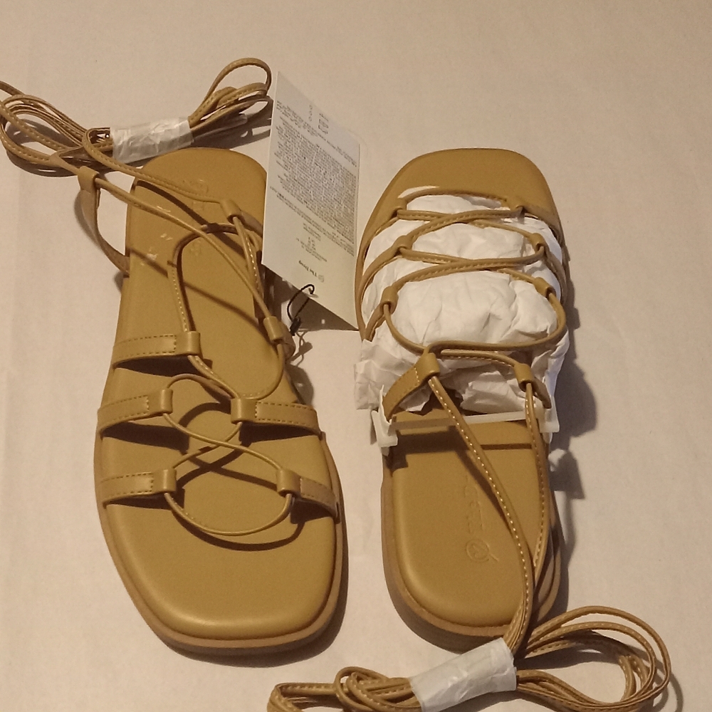 The Drop Women's Haven Gladiator Sandals Lace Up Tan 10 Strappy Flat Soft New
